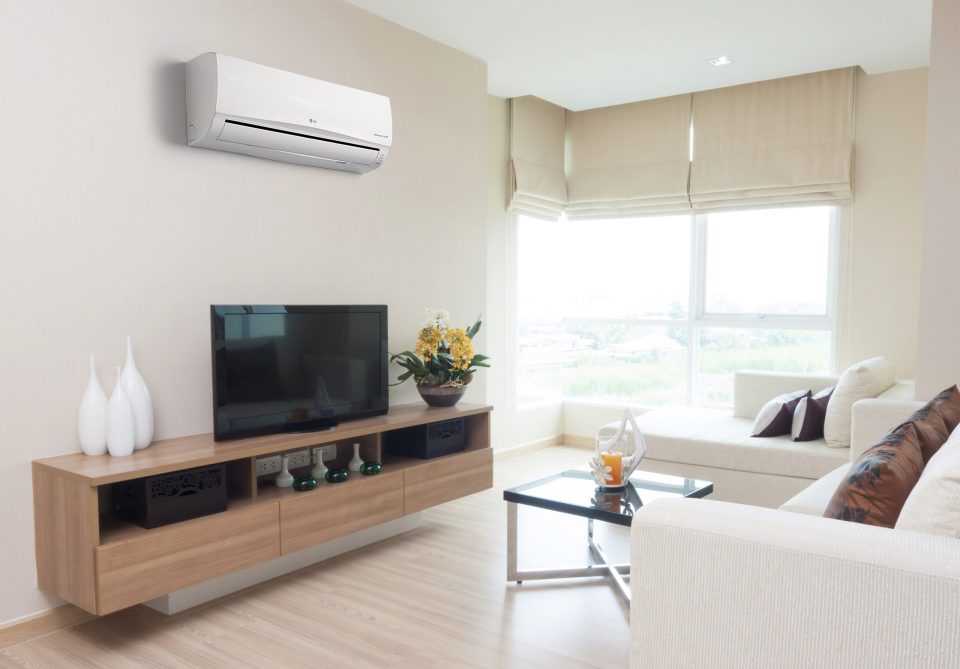 ahorrar energia con mini split inverter 1 min scaled
